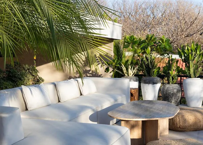 Silvestre & Residences Hotel *
