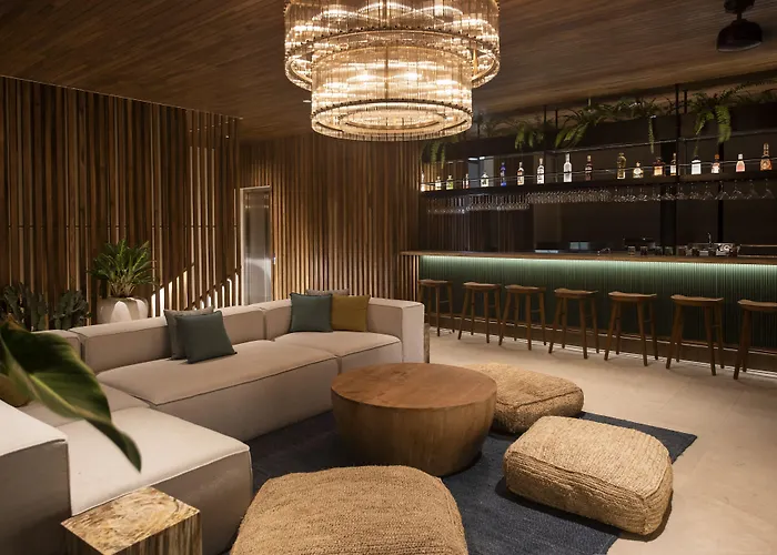 Hotel Silvestre & Residences *